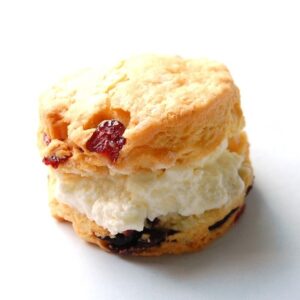 スコーンクリームサンド クランベリーヨーグルト