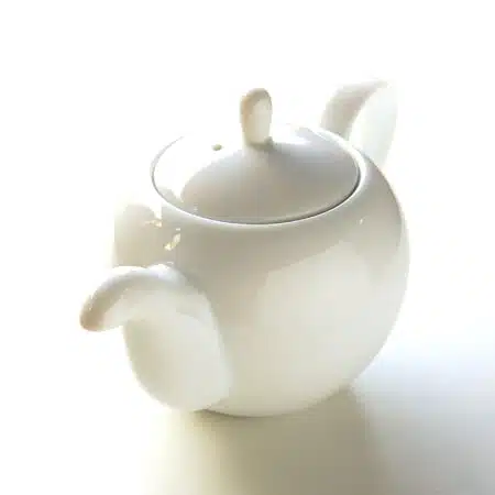紅茶をおいしく淹れる上白磁の球体ティーポット　送料無料