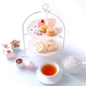 ドルチェ フォーダブルケーキスタンド２段 ホワイト